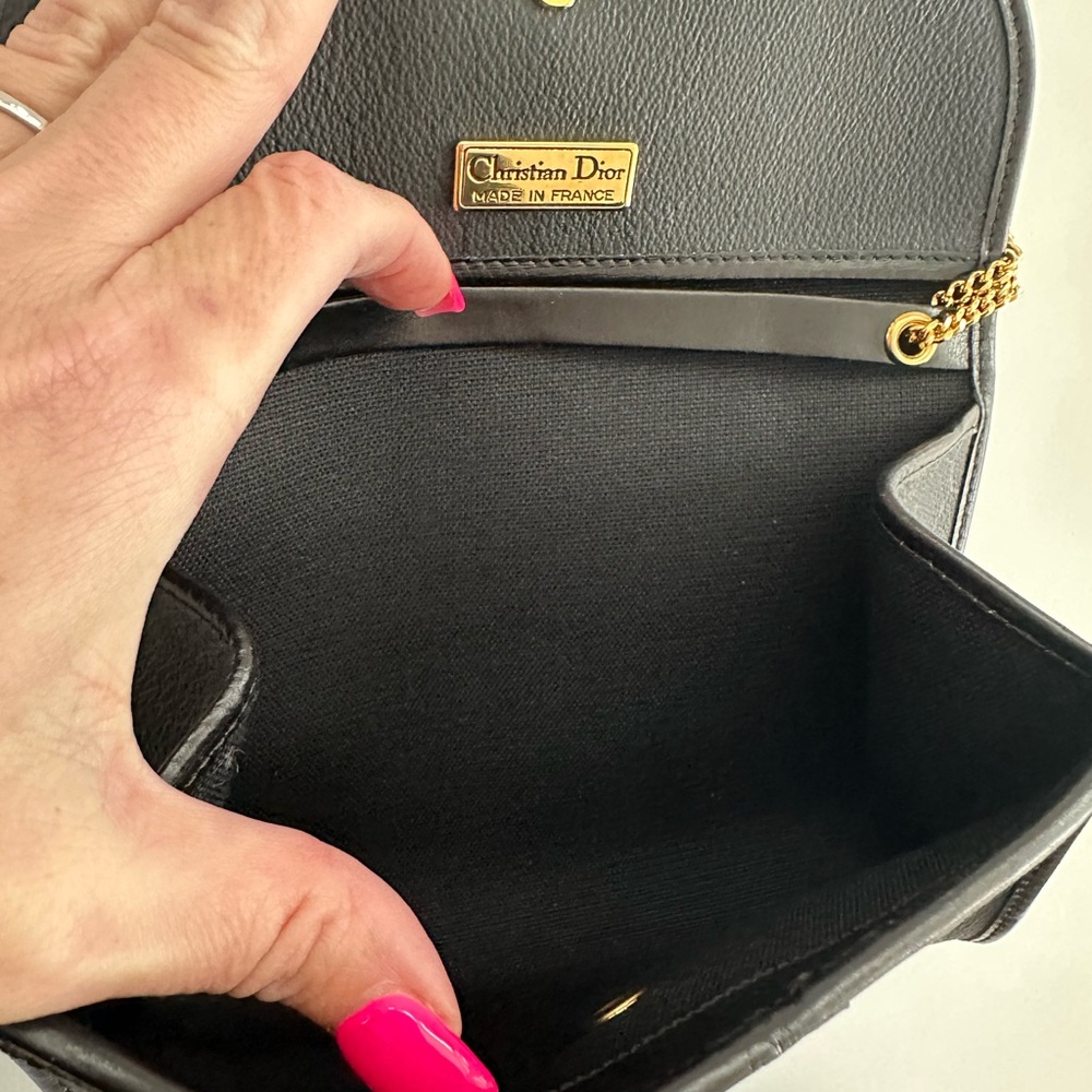 ❌❌SOLD❌❌AUTH Christian Dior CD Chain Honeycomb Leatger Handbag Clutch - Picture 7 of 7
